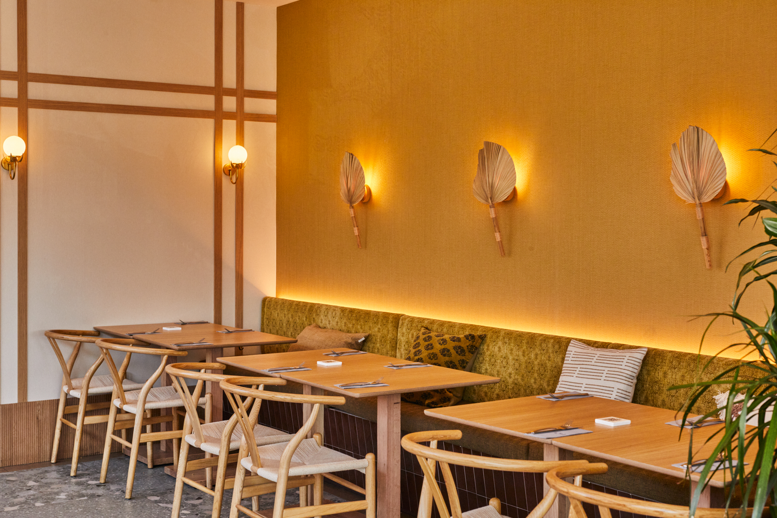 Aravaca local interior